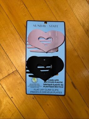 Sunday State Heart-Shaped Flat Lay Claw Clips - Pink & Black